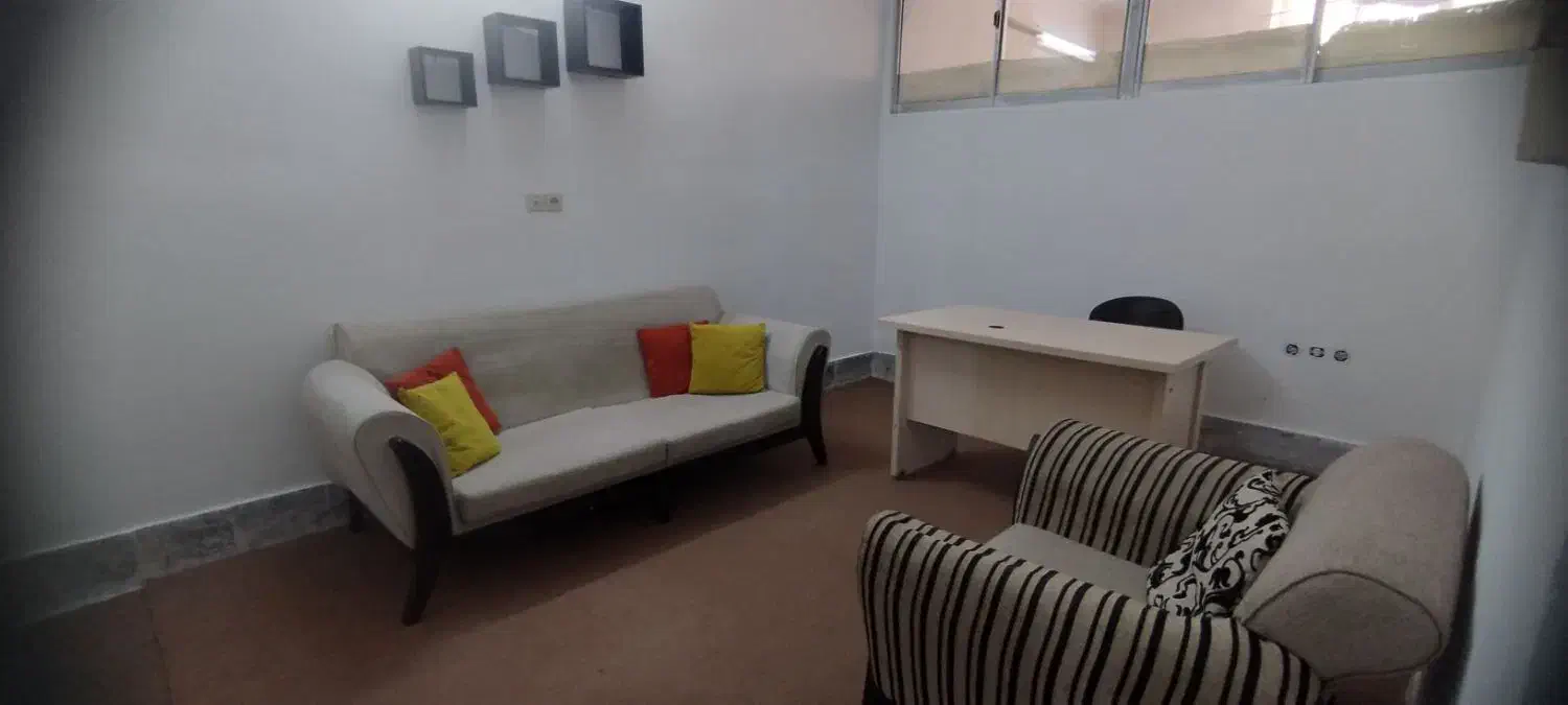 اجاره ساعتی اتاق و فضای آموزشی|اجارهٔ کوتاه‌مدت دفتر کار و فضای آموزشی|قم, بلوار امین و ساحلی|دیوار