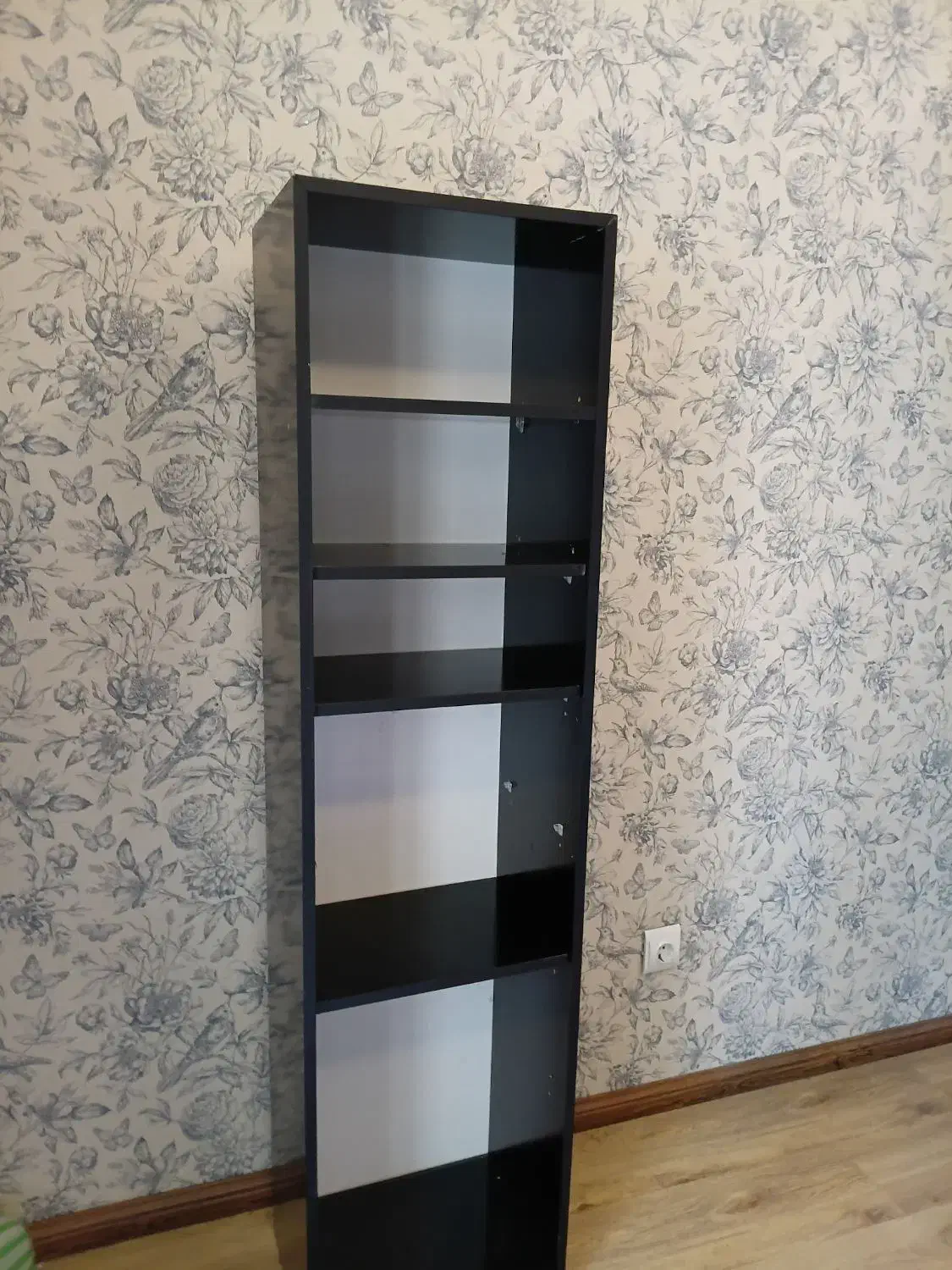 کتابخانه|کتابخانه، شلف، قفسههای دیواری|مشهد, هفت تیر (حافظ)|دیوار