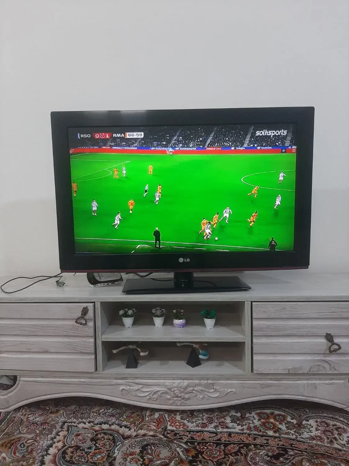 تلوزیون۳۲LG|تلویزیون و پروژکتور|گرمدره, |دیوار