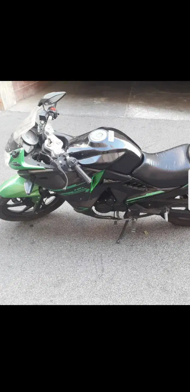 مگلی بنلی طرح ایروکس کلیک|موتورسیکلت|تهران, آسمان|دیوار