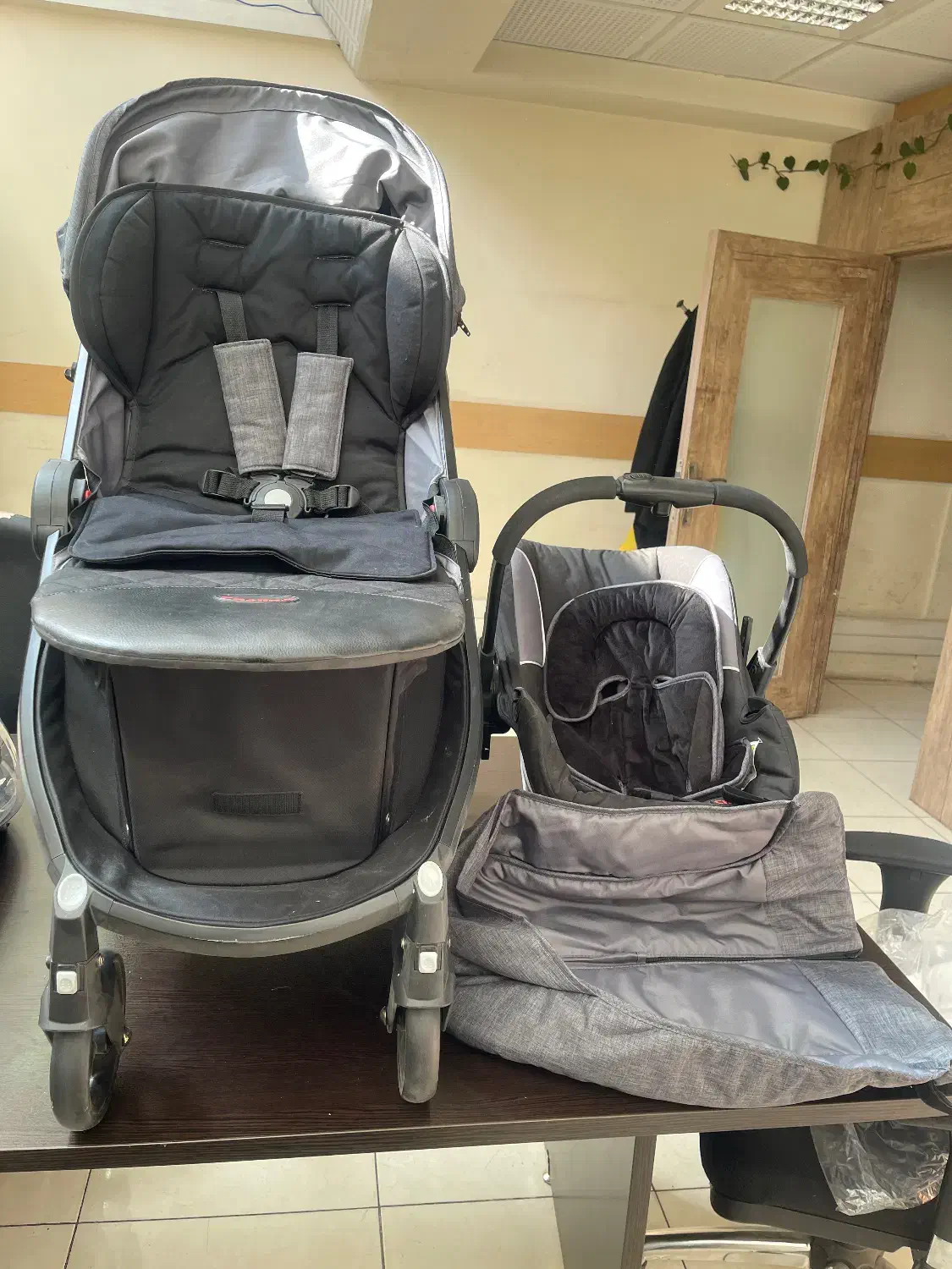 کالسکه و کریر چلینو|کالسکه و لوازم جانبی|تهران, استاد معین|دیوار