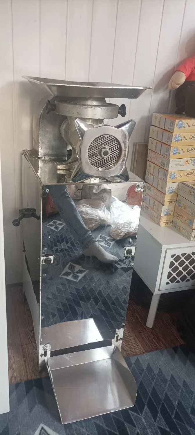 چرخ گوشت صنعتی|کافیشاپ و رستوران|اقبالیه, |دیوار