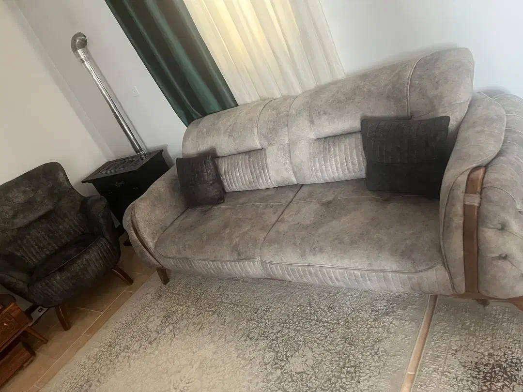 مبل تخت شو و میز نهار خوری سالم سالم|مبلمان خانگی و میز عسلی|کرج, کلاک بالا|دیوار