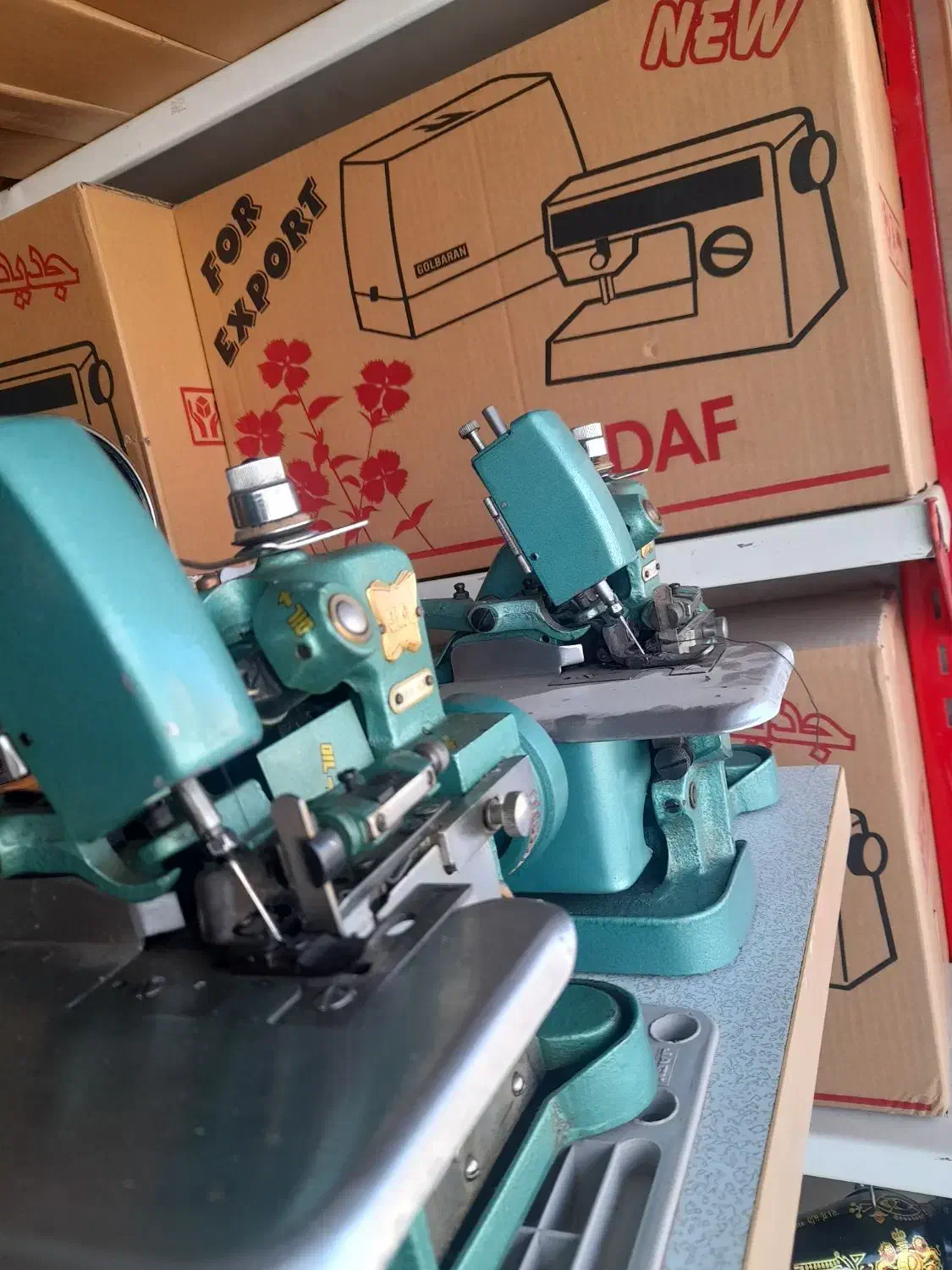 چرخ خیاطی سردوز پروانه ۳ نخ در حد اک|چرخ خیاطی و ریسندگی|آبیک, |دیوار