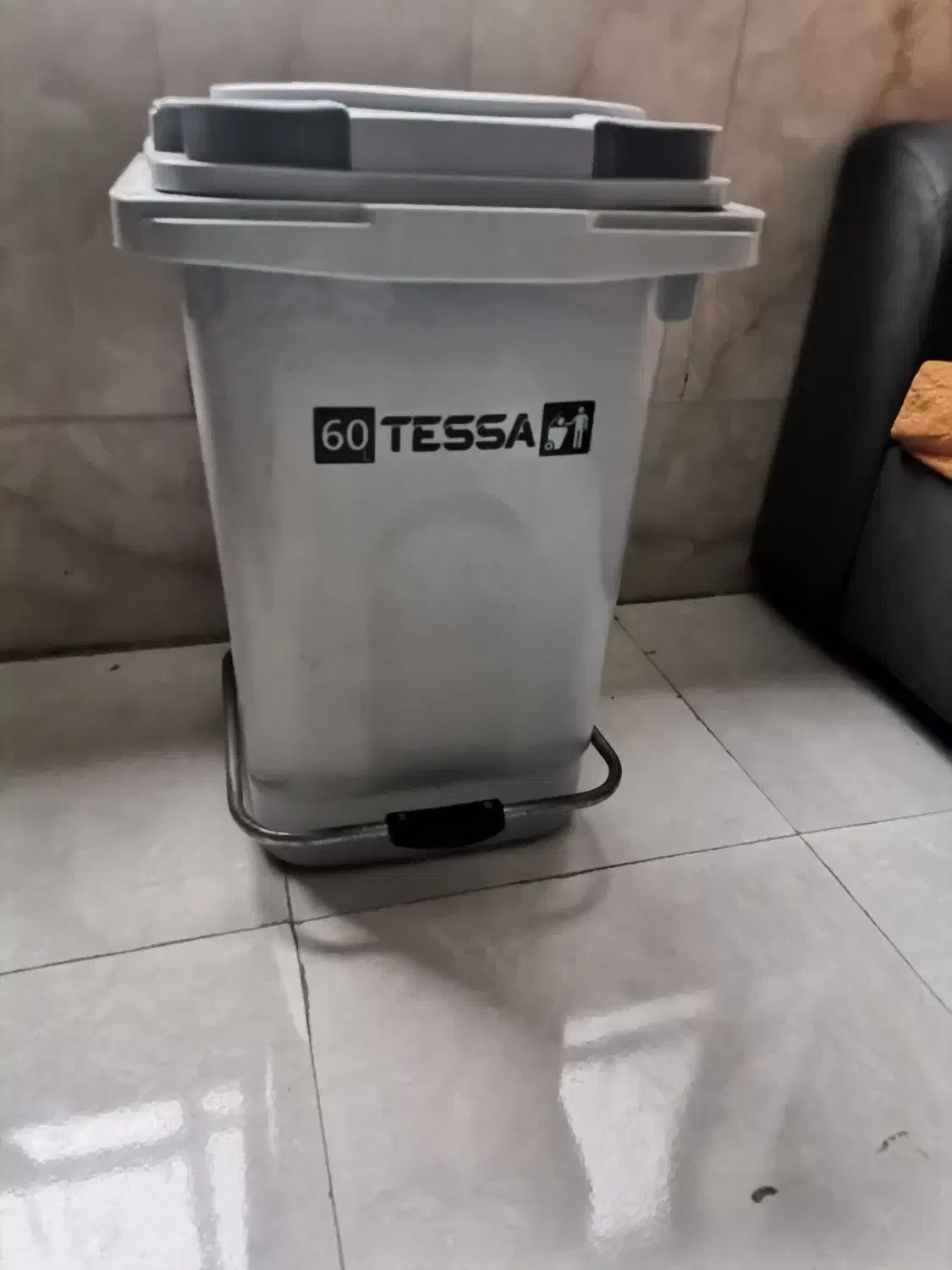 سطل آشغال بزرگ نو نو|لوازم نظافت|بابل, |دیوار