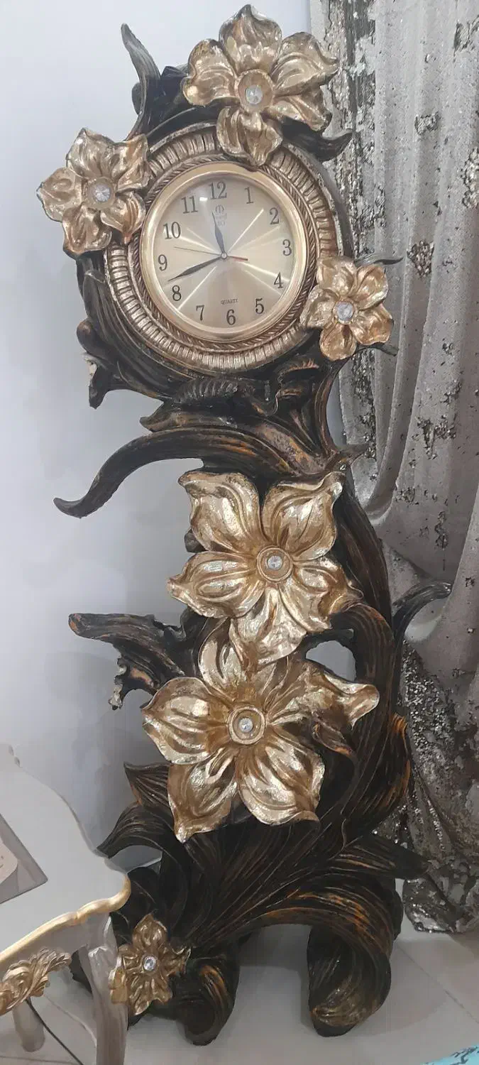 ساعت ایستاده بدون خط وخش مناسب جهیزیه|ساعت دیواری و تزئینی|تربت‌حیدریه, بهشت عسکری|دیوار