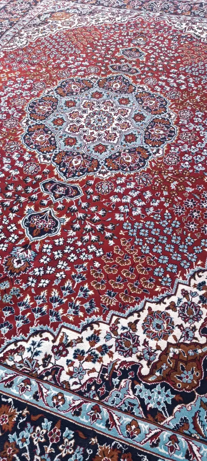 فروش ۳ تخته فرش ( همرنگ و بدون ایراد)|فرش|قروه, |دیوار