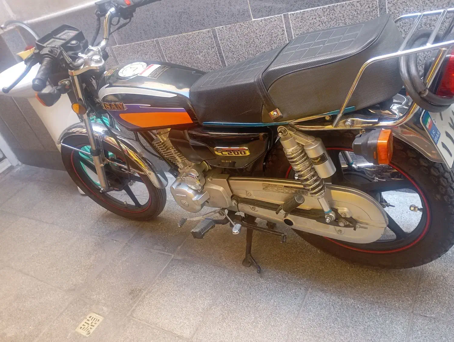 احسان 200 مدل 1403|موتورسیکلت|قم, امامزاده ابراهیم|دیوار