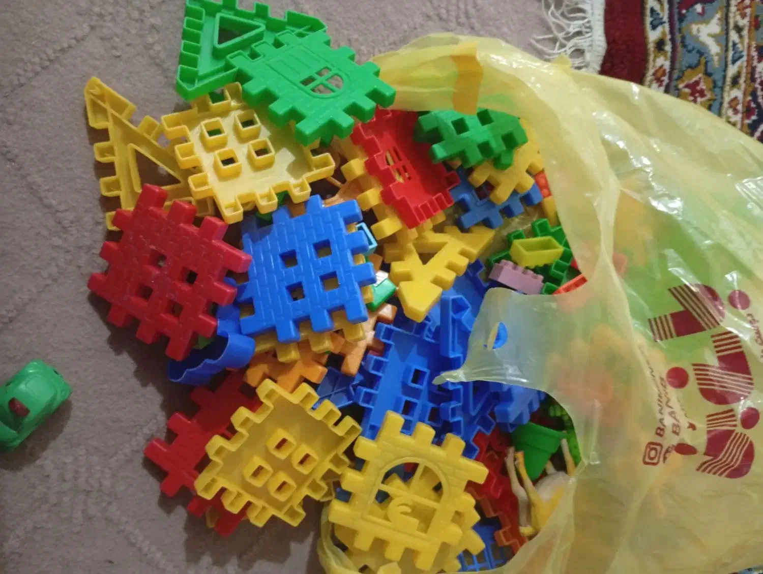 اسباب بازی|اسباب‌بازی بچه|قم, حنیف نژاد|دیوار