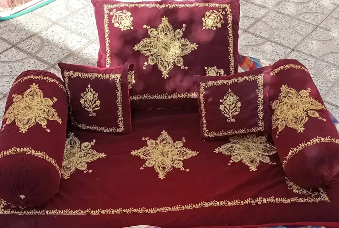 تشک و رختخواب و پشتی و خوشخواب|رختخواب، بالش، پتو|سیرجان, |دیوار