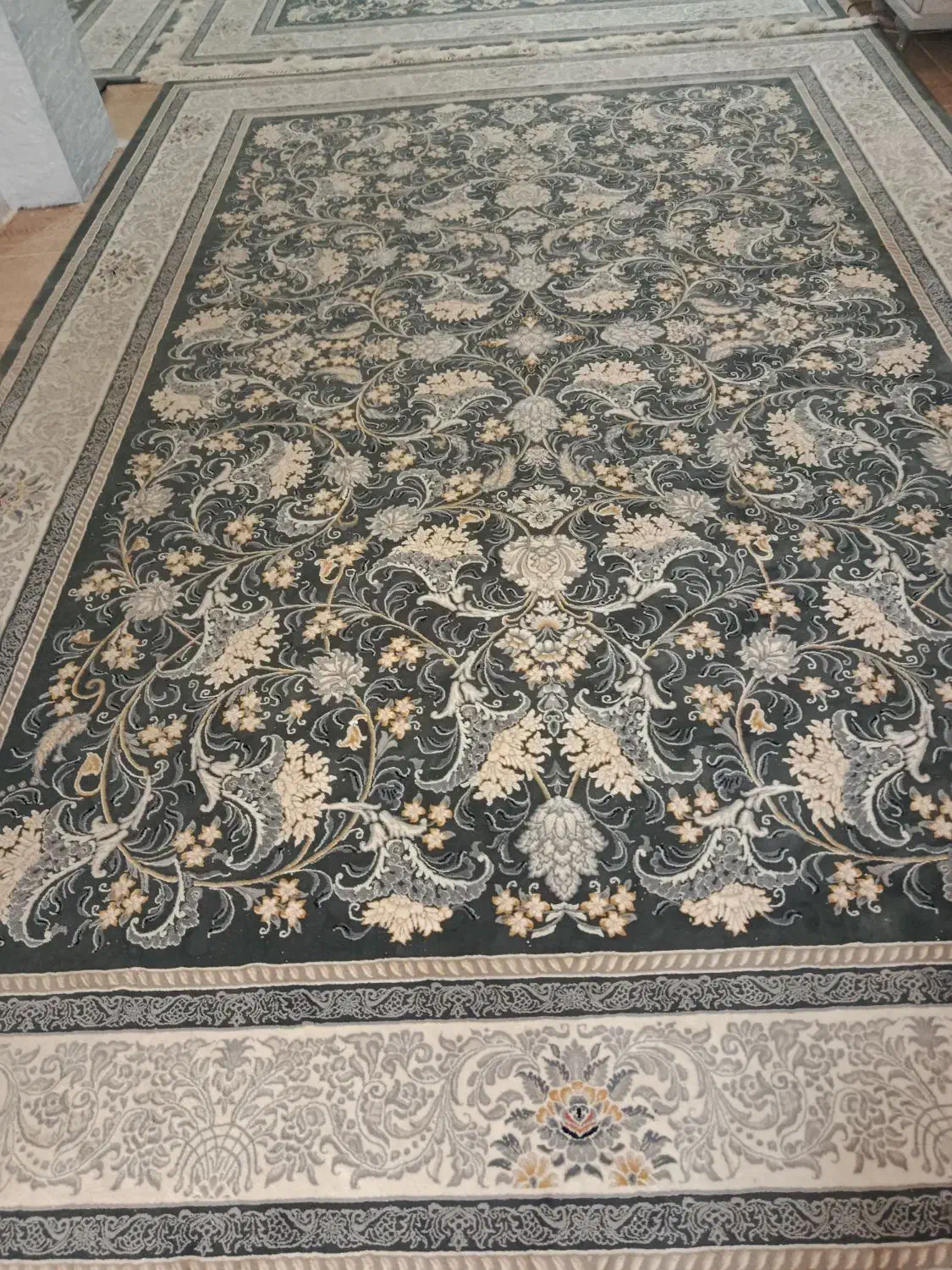 فرش ۹متری ۱۵۰۰ شانه|فرش|گنبد کاووس, |دیوار