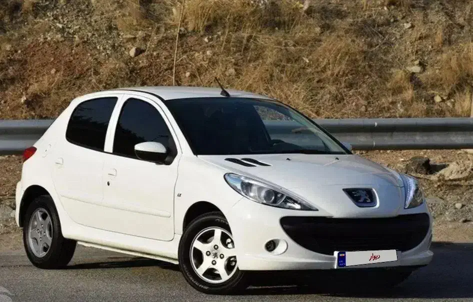 ۲۰۷ اتومات سقف فلز ۴۰۳|خودرو سواری و وانت|ایلام, |دیوار