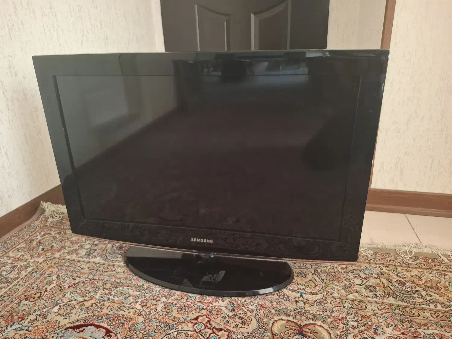 فروش تلویزیون ۳۲ اینچ ال سی دی سامسونگ|تلویزیون و پروژکتور|اسلامشهر, مظفریه|دیوار
