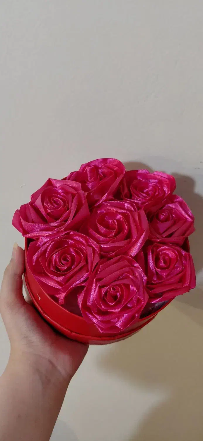 *سفارش گل ربانی* تک شاخه ، دسته گل ، جعبه ای|گل مصنوعی|کرج, باغستان|دیوار