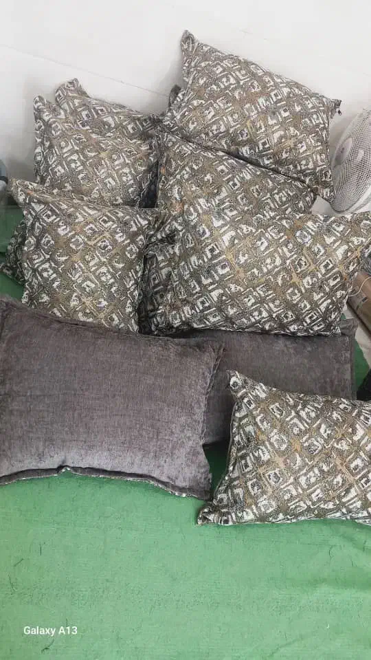 دوخت انواع بالشت کتابی و لوله ای|رختخواب، بالش، پتو|زابل, |دیوار