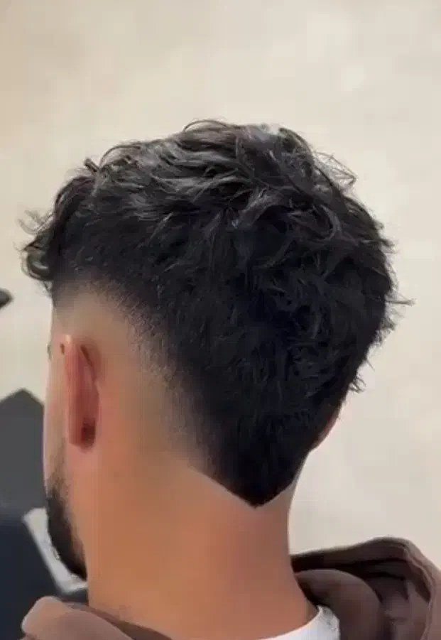 مدل کوتاهی|آرایشگاه و سالن‌های زیبایی|مهاجران, |دیوار