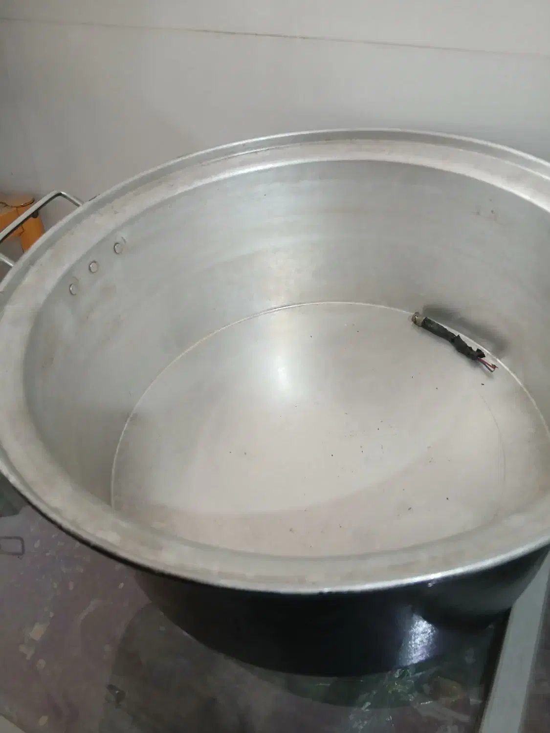 قابلمه روحی|ظروف پختوپز|دورود, |دیوار