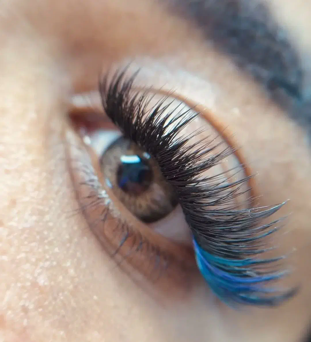 کاشت مژه و لیفت مژه و ابرو|خدمات آرایشگری و زیبایی|بروجن, |دیوار