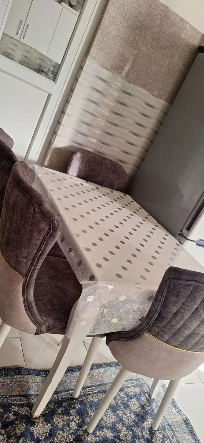 میزناهار خوری چستر ۴نفره|میز و صندلی غذاخوری|باخزر, |دیوار