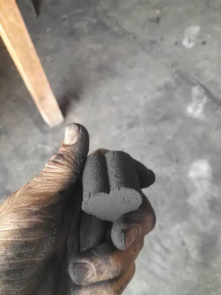 زغال حبه نارگیل و قلبی درجه یک عمده|عمده‌فروشی|داران, |دیوار