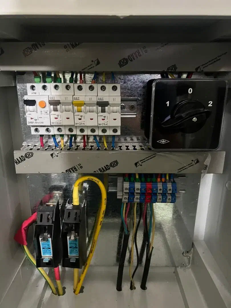 برقکار برق کاری  صفر تا صد تمامی کار های برقی|خدمات پیشه و مهارت|کرج, گوهردشت|دیوار