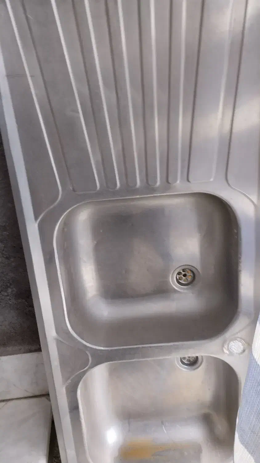 ظرفشویی|آب‌چکان و نظم‌دهنده ظروف|نیشابور, سرآب کوشک|دیوار