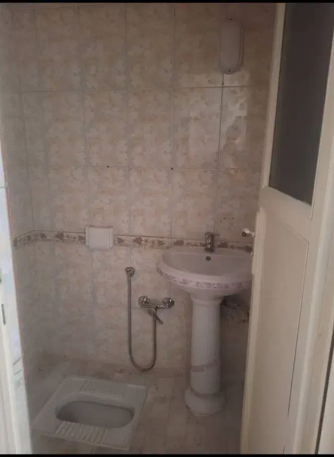 آپارتمان۶۵متر/پارکینگ دار/تخلیه/تکواحد/بلورسازی