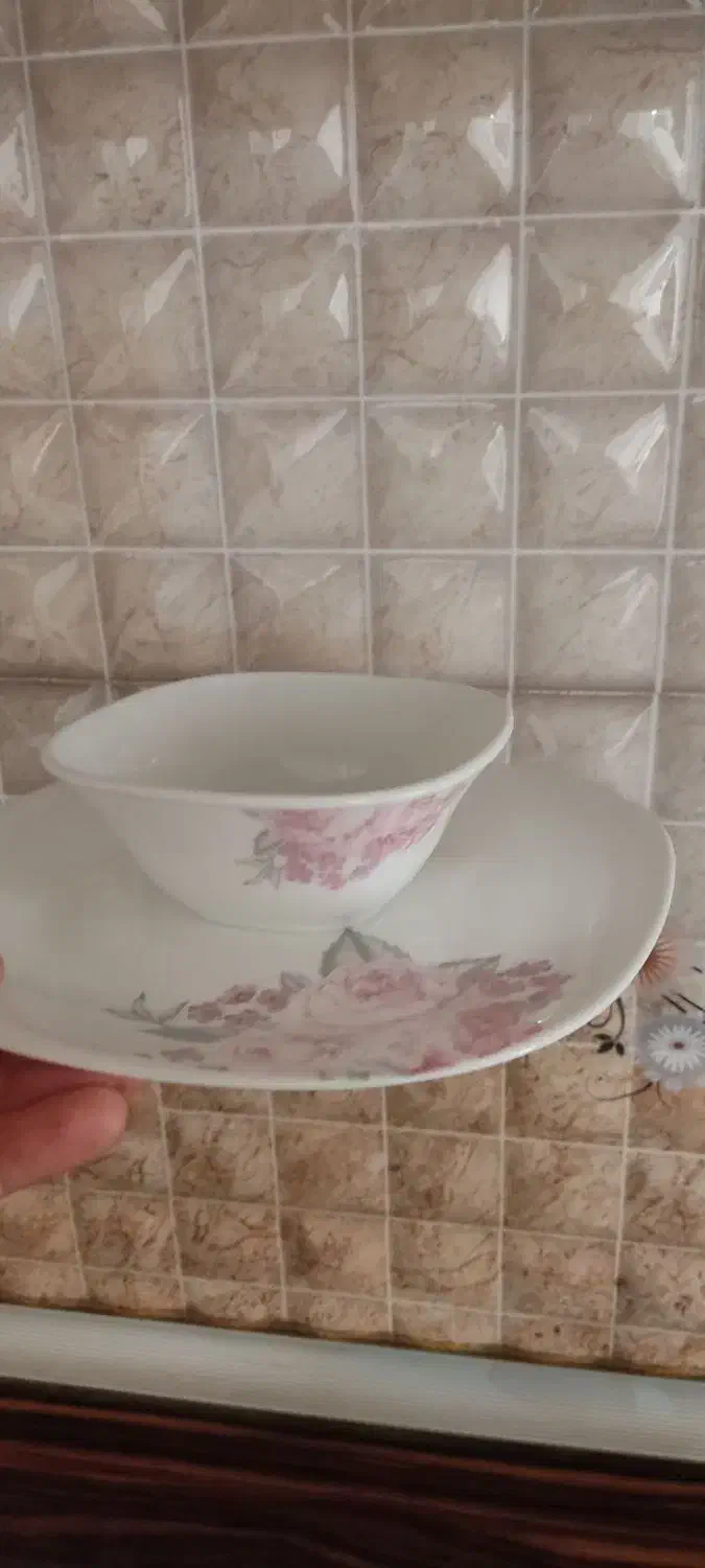 سرویس ۱۸نفره ارکوپال فرانسوی|ظروف سرو و پذیرایی|کرمانشاه, |دیوار