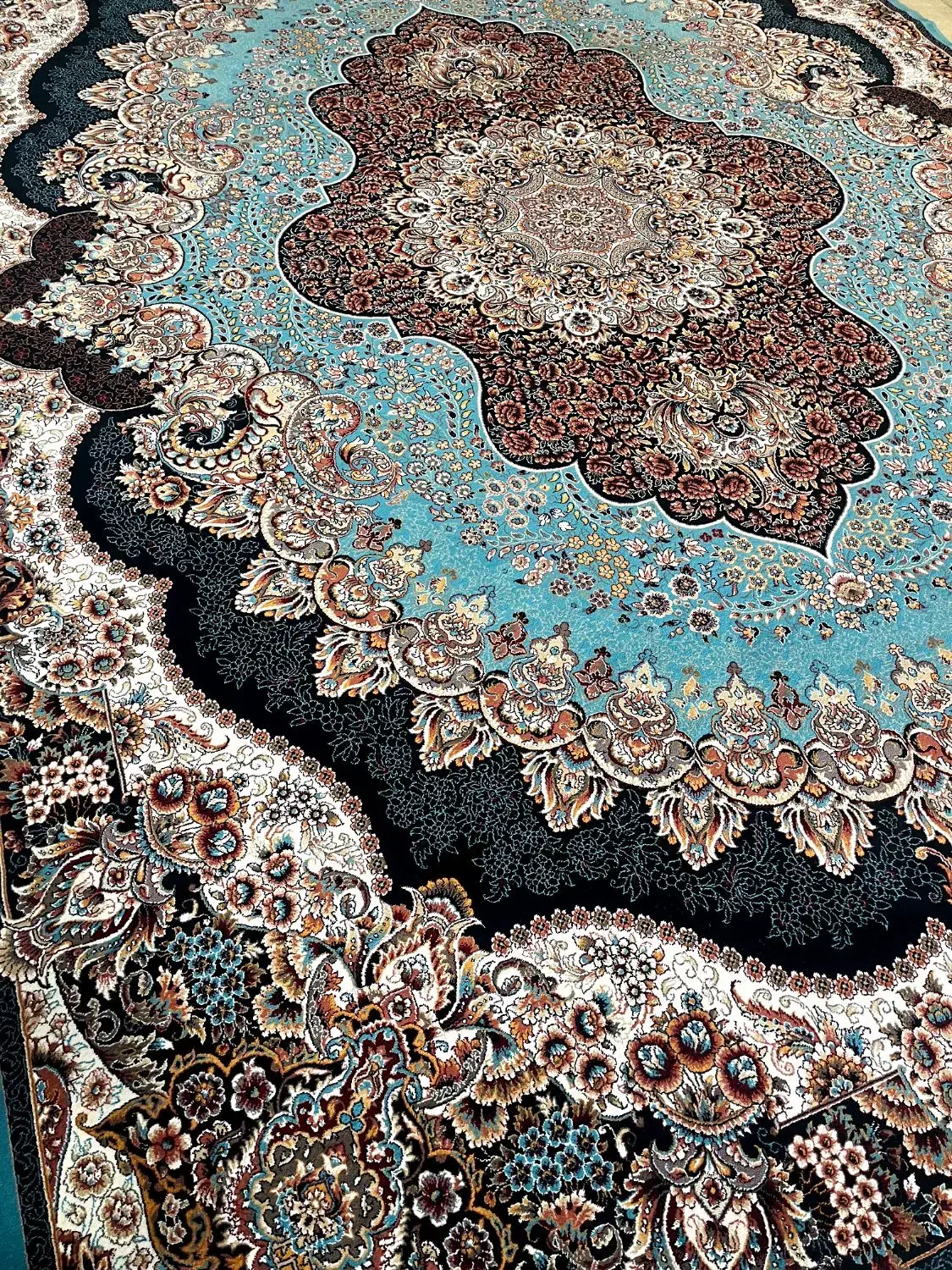 ۹متری ۷۰۰شانه ۳عدد|فرش|کرج, شهرک جهان آرا|دیوار