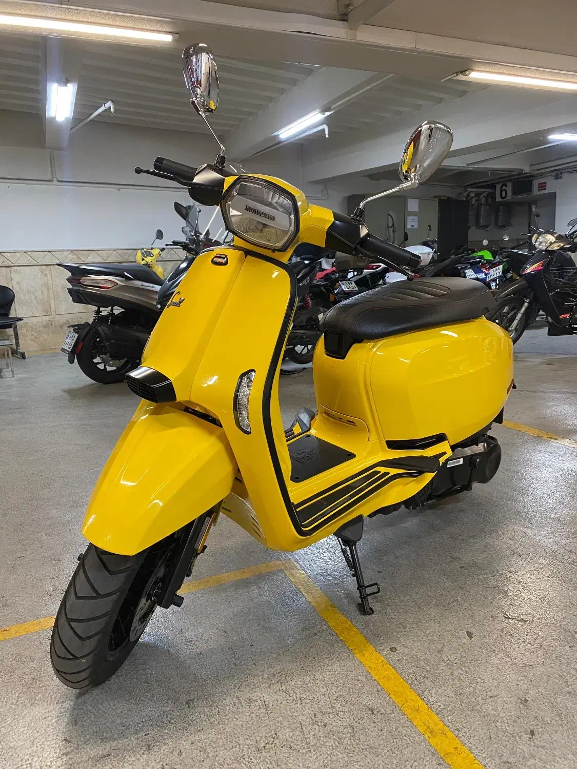 لامبرتا|موتورسیکلت|تهران, حکمت|دیوار