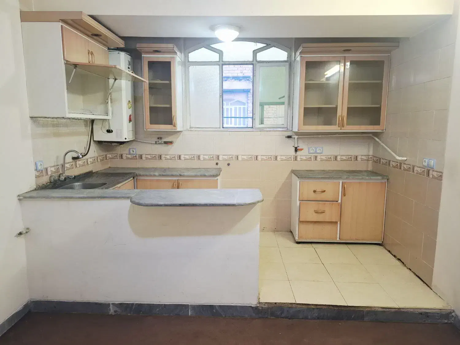 ویلایی طبقه دوم ۲ خواب ۸۰ متری در عدالت تخلیه|اجارهٔ خانه و ویلا|شیراز, عادل آباد|دیوار