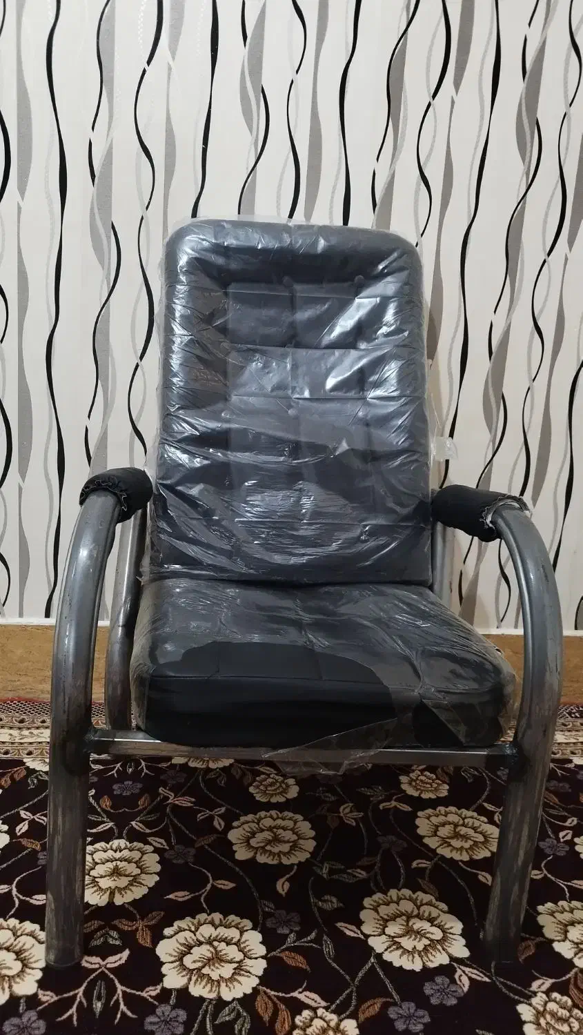 صندلی انتظار|صندلی و نیمکت|شوشتر, |دیوار