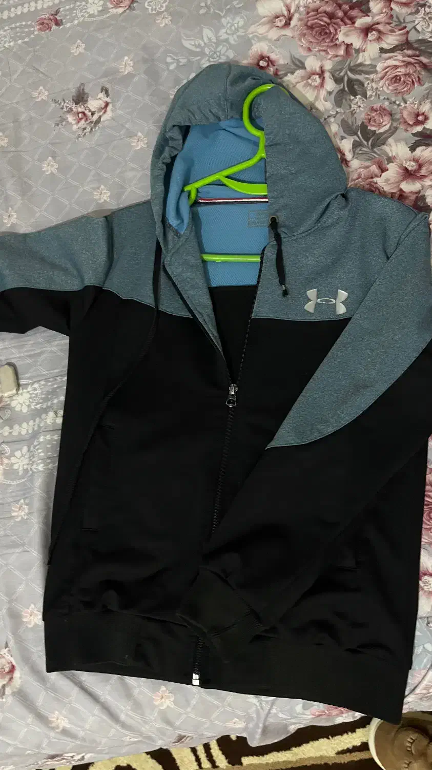 هودی نو|لباس|ایذه, |دیوار