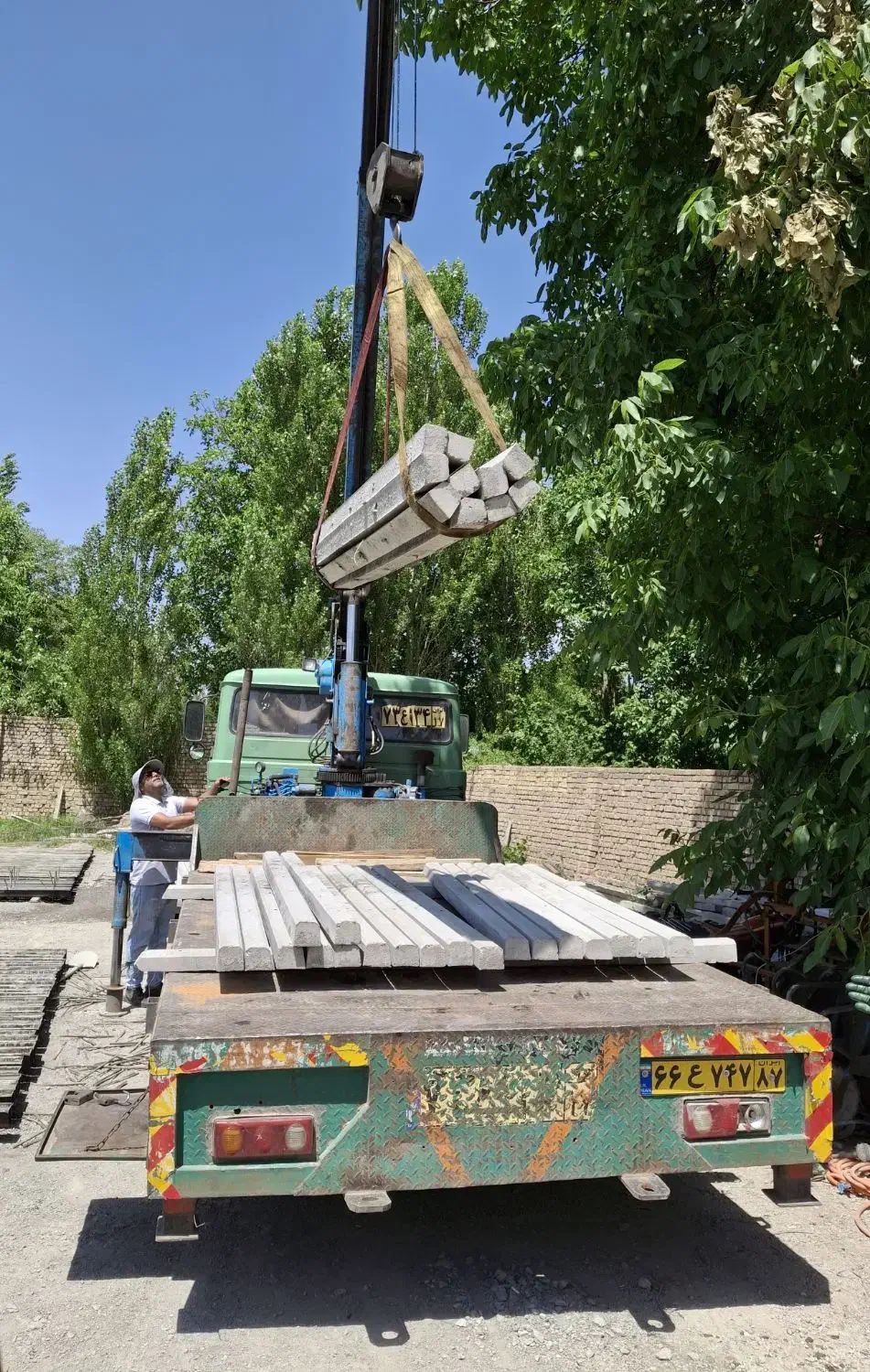 پایه فنس و تیرچه باغی|خدمات باغبانی و درختکاری|خرمدره, |دیوار