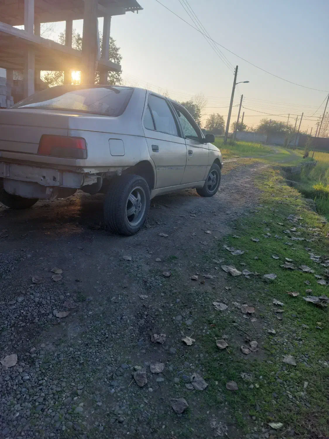 405مدل ۸۳|خودرو سواری و وانت|رودسر, |دیوار