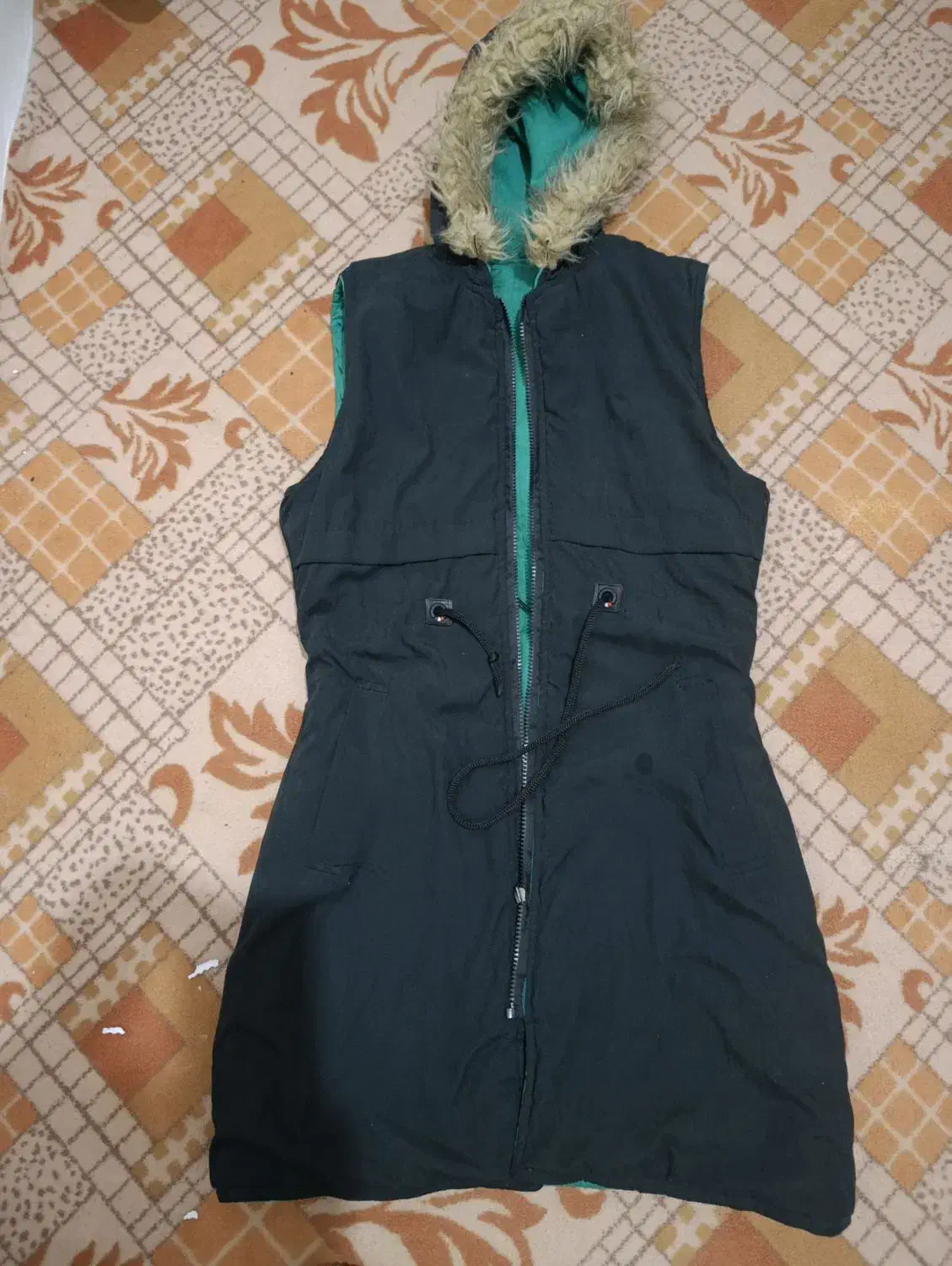 پافر دو رو|لباس|مشهد, طبرسی شمالی|دیوار