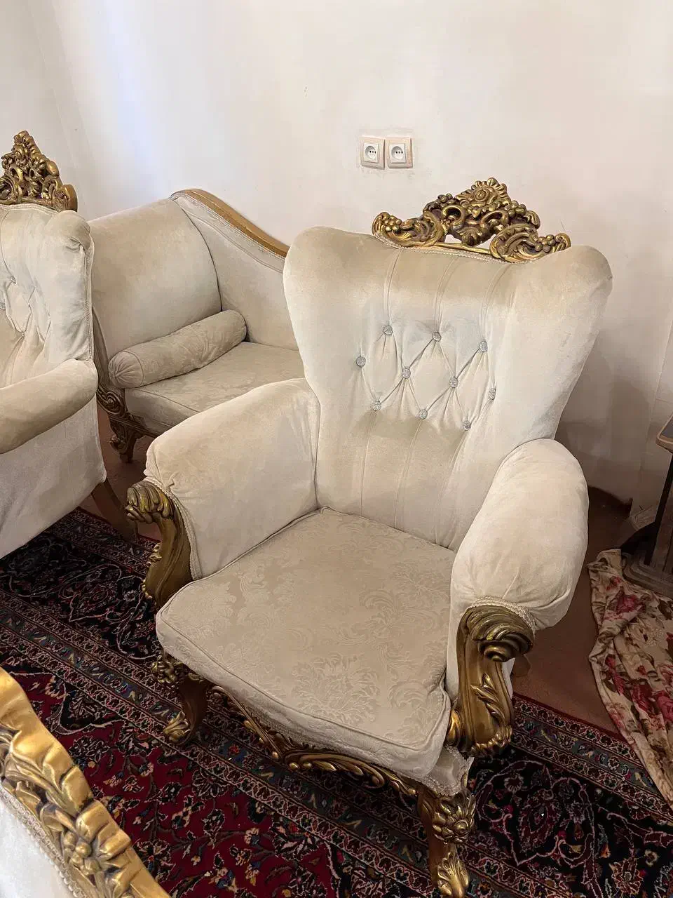مبلمان|مبلمان خانگی و میز عسلی|بناب, |دیوار