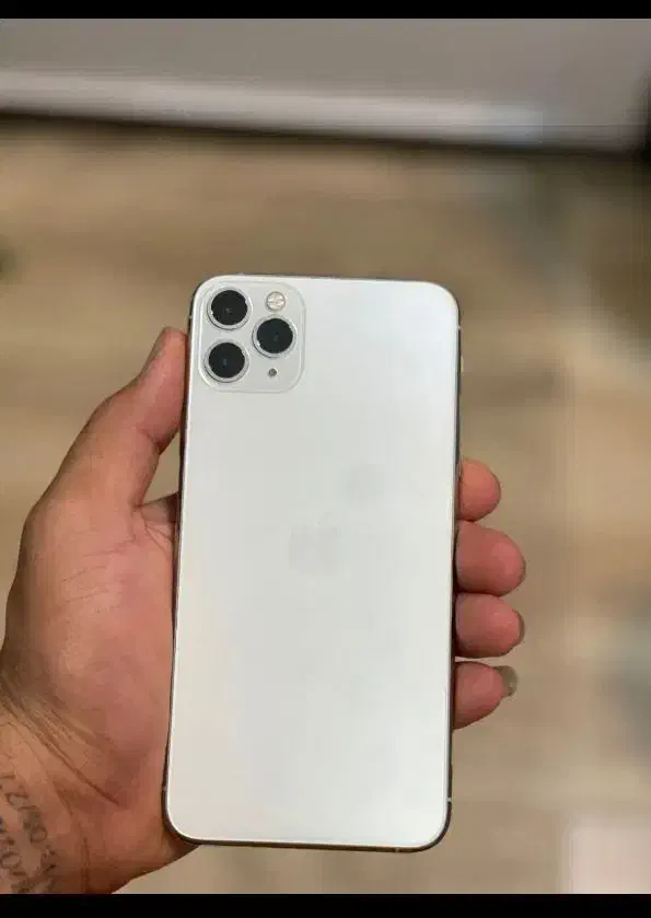 آیفون ۱۱پرو مکس در حد|موبایل|آباده, |دیوار