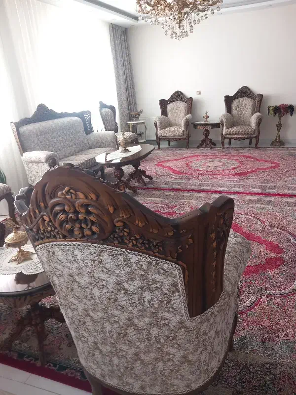 مبل سلطنتی دورو منبت چوب گردو تمیز|مبلمان خانگی و میز عسلی|اندیشه, اندیشه فاز ۱|دیوار