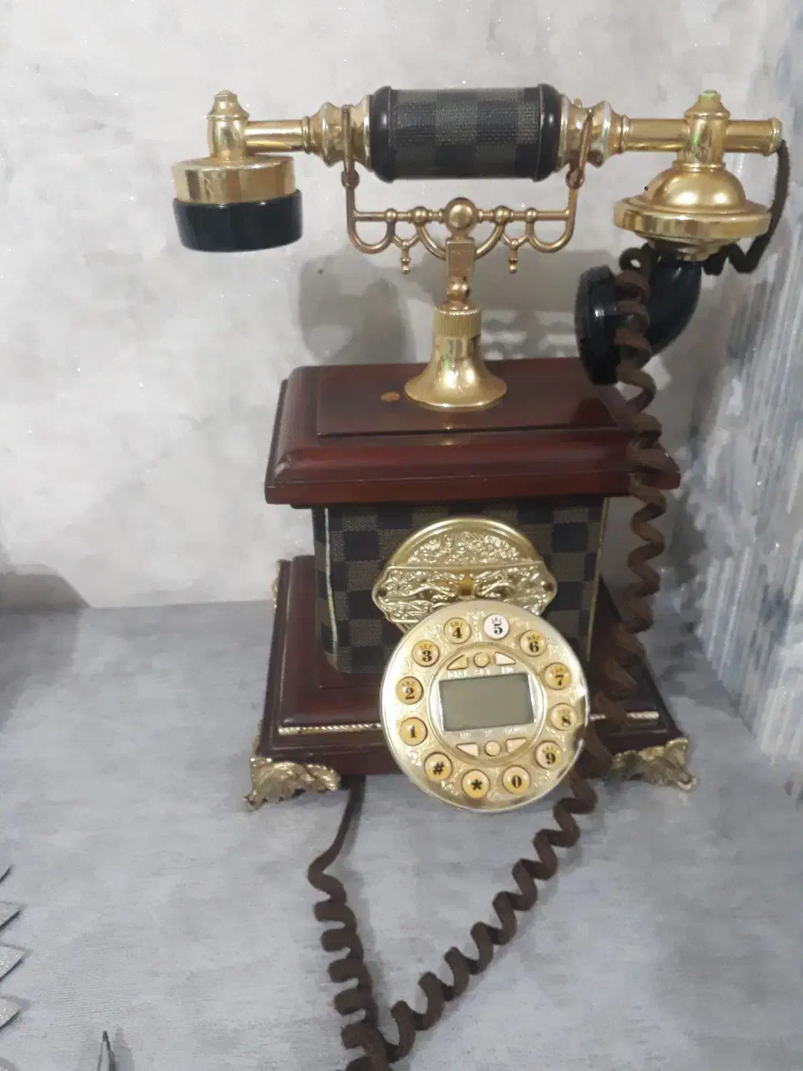 تلفن کولکسیونی|تلفن رومیزی|رشت, حافظ آباد|دیوار