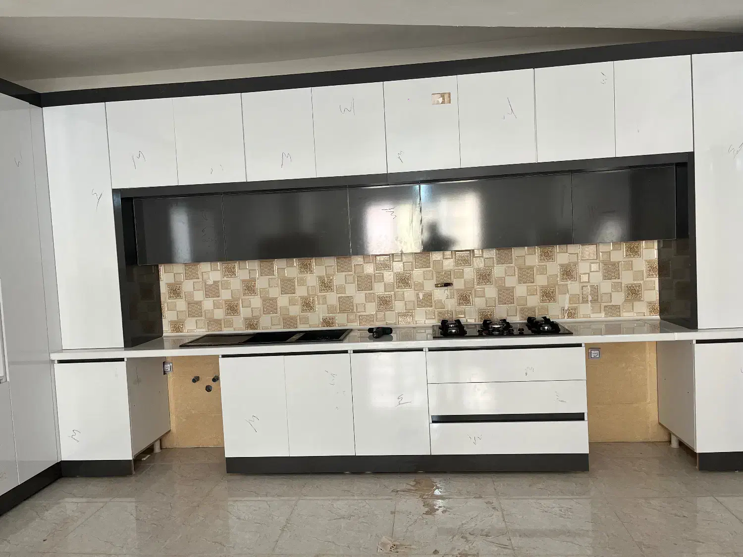 ساخت انواع کابینت وکمددیواری mdf|خدمات پیشه و مهارت|کرمانشاه, |دیوار