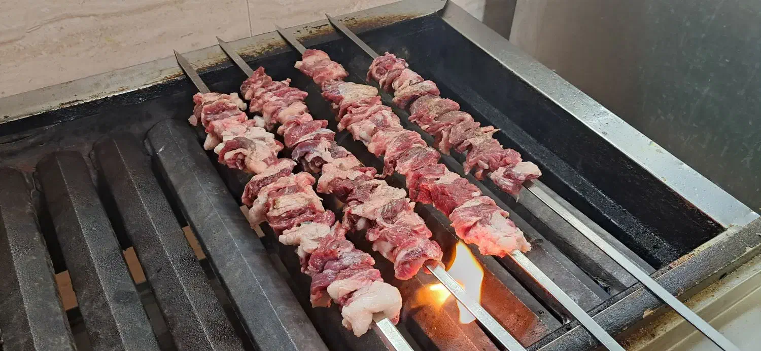 به یک پیک موتوری نیمه وقت باموتور نیازمندیم|استخدام خدمات فروشگاه و رستوران|اندیشه, اندیشه فاز ۱|دیوار