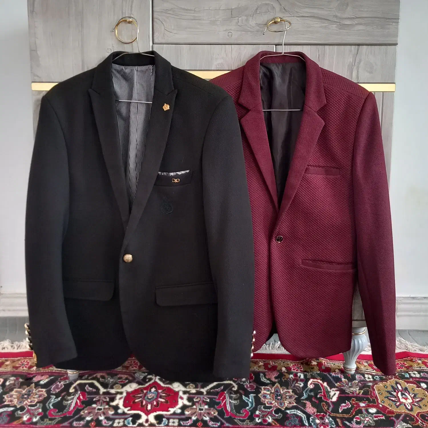 کت و شلوار مشکی و کت زرشکی|لباس|الیگودرز, |دیوار