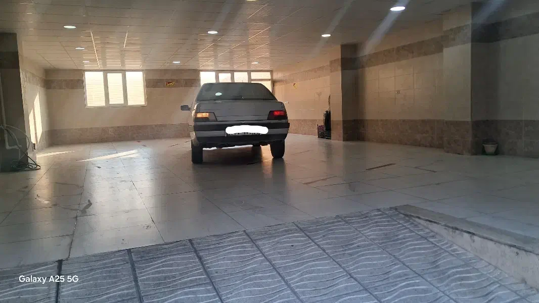 پژو ۴۰۵ مدل ۸۵ نقره ای  با کارکرد ۲۵۰ هزار|خودرو سواری و وانت|صوفیان, |دیوار