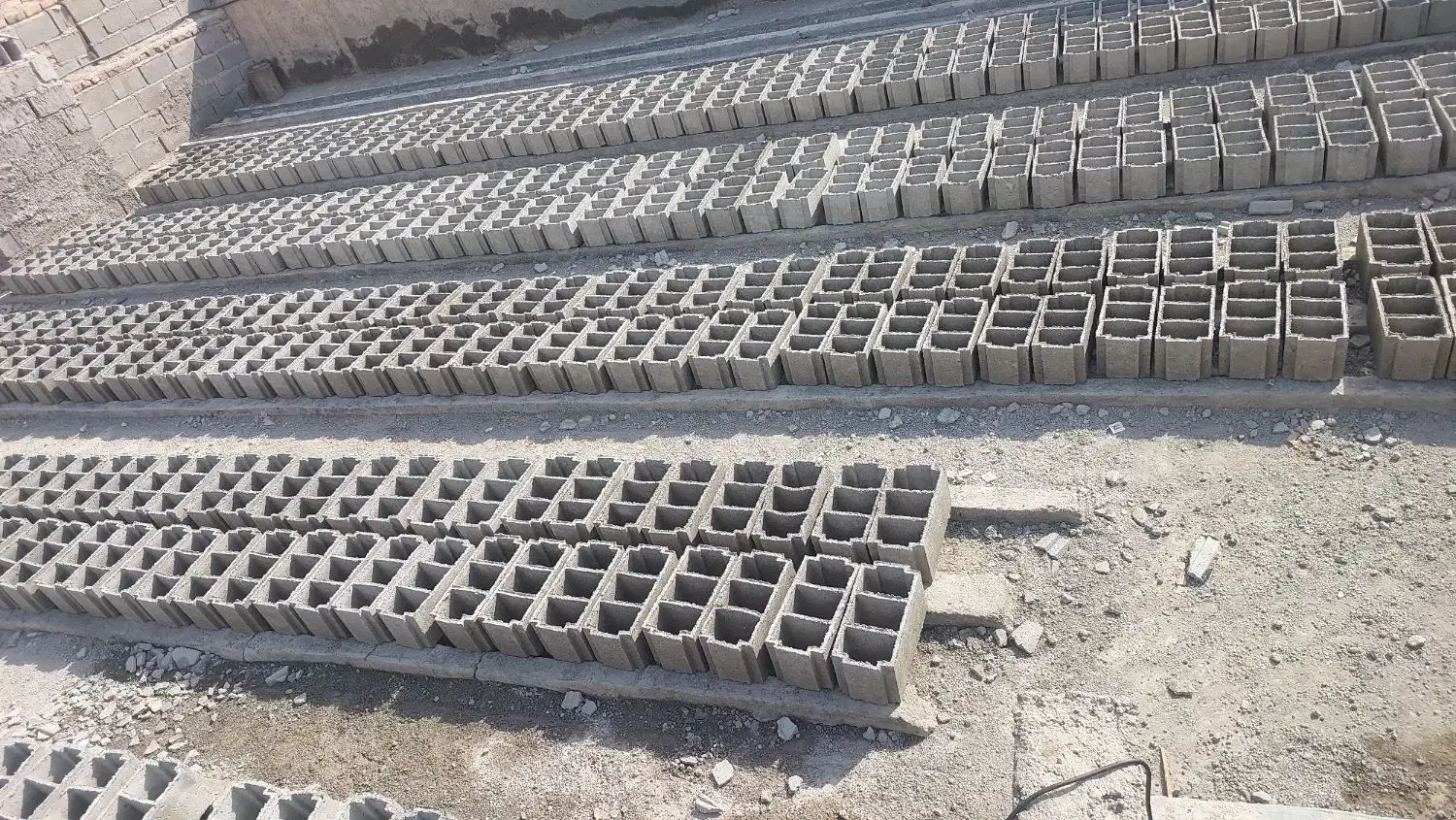 بلوک سقفی و دیواری و سیمان|مصالح و تجهیزات ساختمان|ایرانشهر, |دیوار