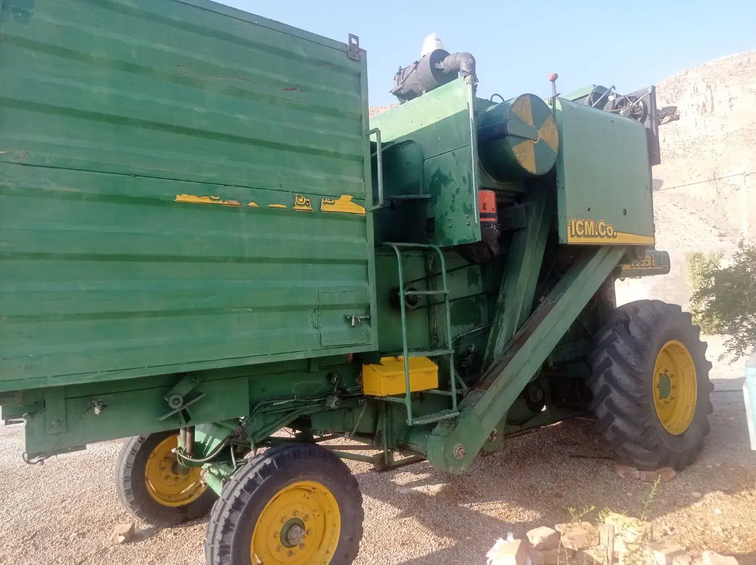 فرانسه درجه 1 همه چی بی شرط|خودرو سنگین|مرودشت, تخت جمشید|دیوار