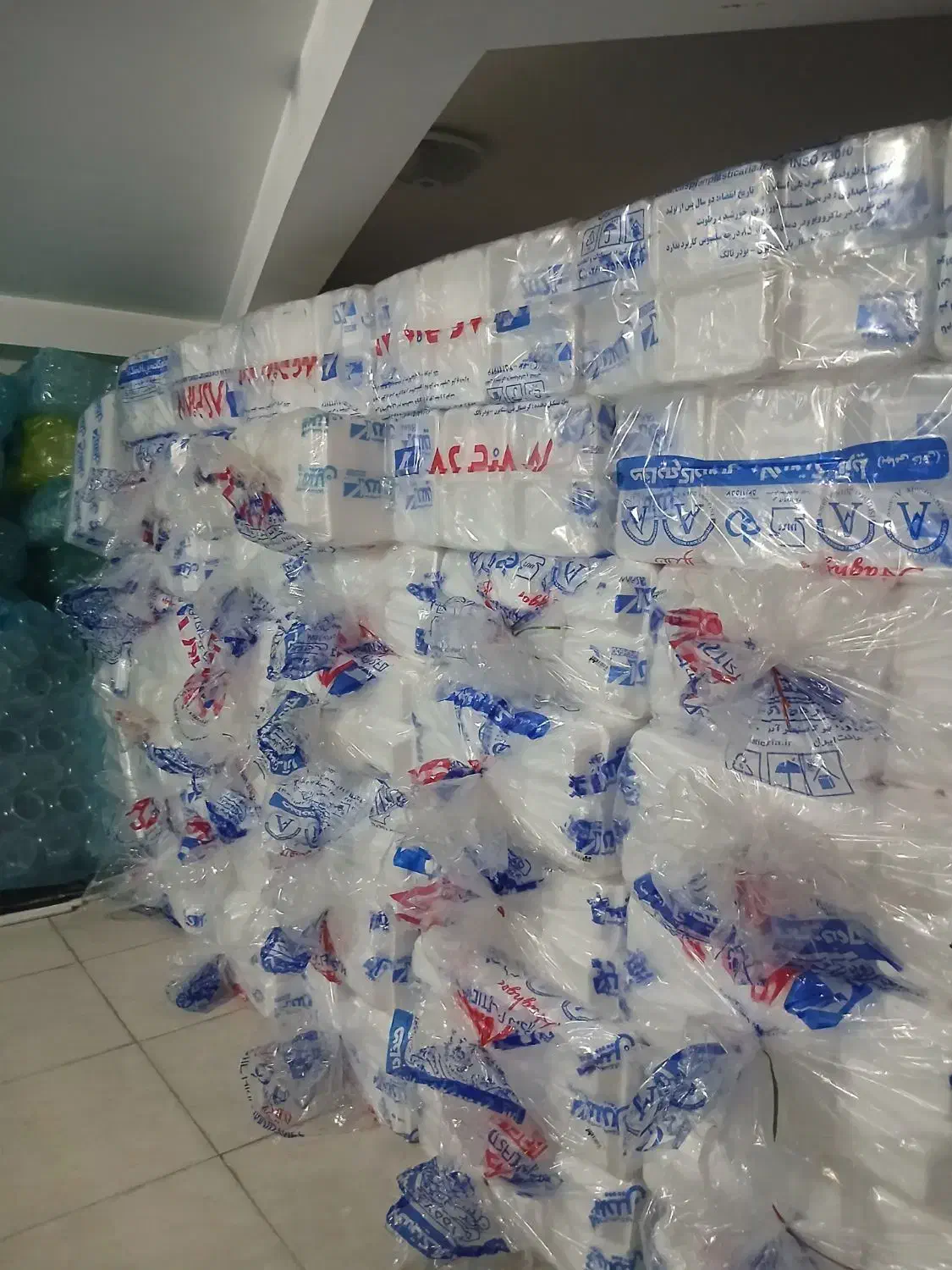 پخش ظروف یکبار مصرف عمده خرده  فقط تماس|ظروف نگهدارنده، پلاستیکی، یک‌بارمصرف|زنجان, |دیوار