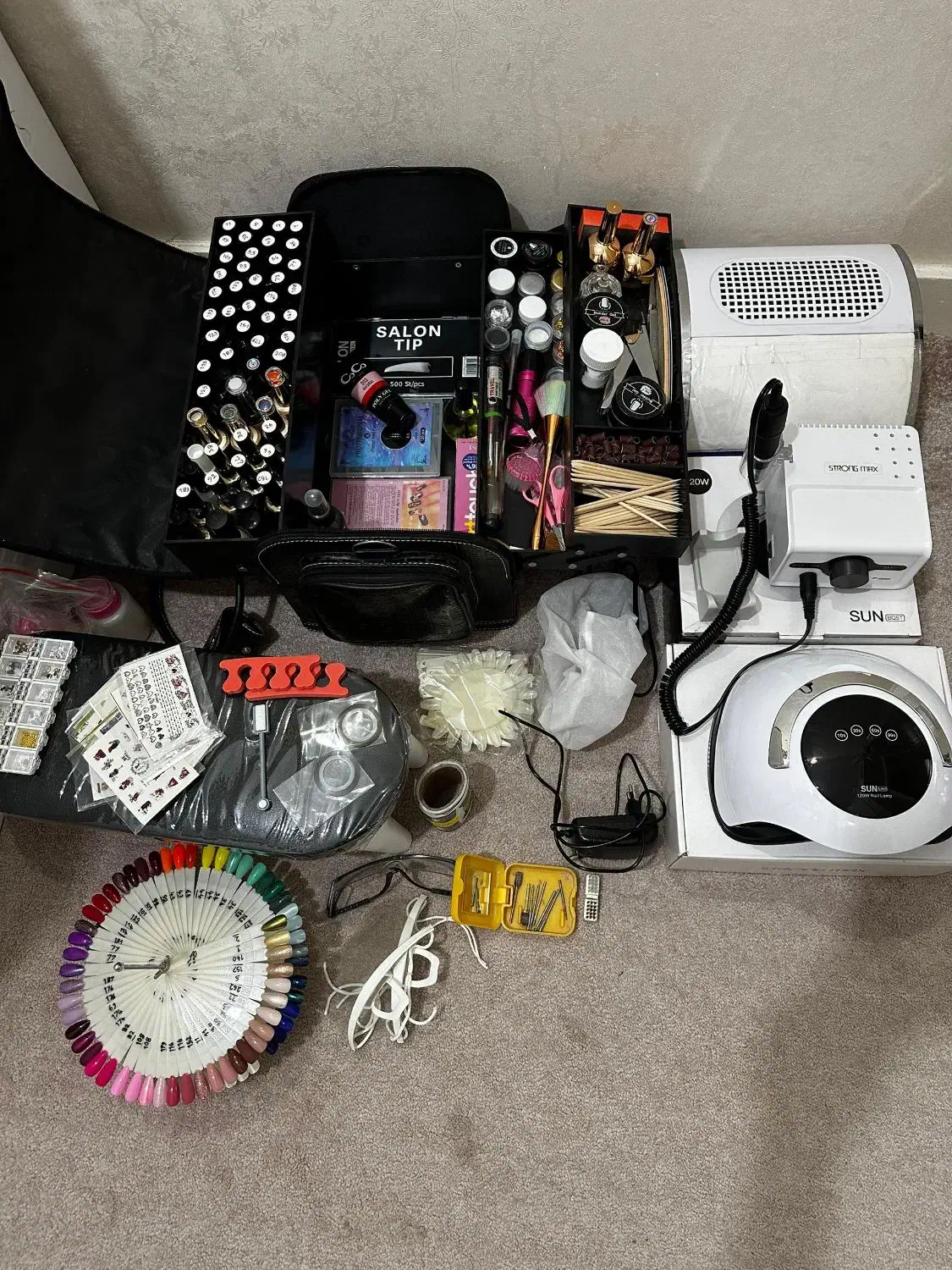 لوازم کاشت ناخن پودر و ژل اصل|آرایشی، بهداشتی، درمانی|مشکیندشت, |دیوار