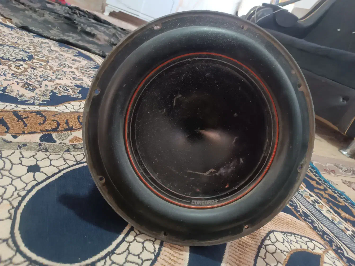 ساب کنکورد|صوتی و تصویری|کوهسرخ, |دیوار