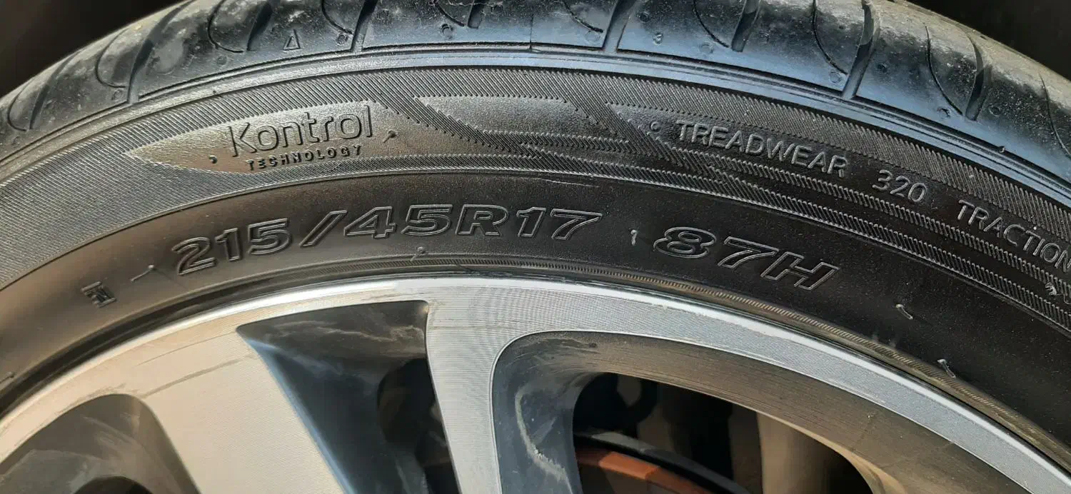 لاستیک دست دوم هانکوک|قطعات یدکی و لوازم جانبی|شیراز, شیمی گیاه|دیوار